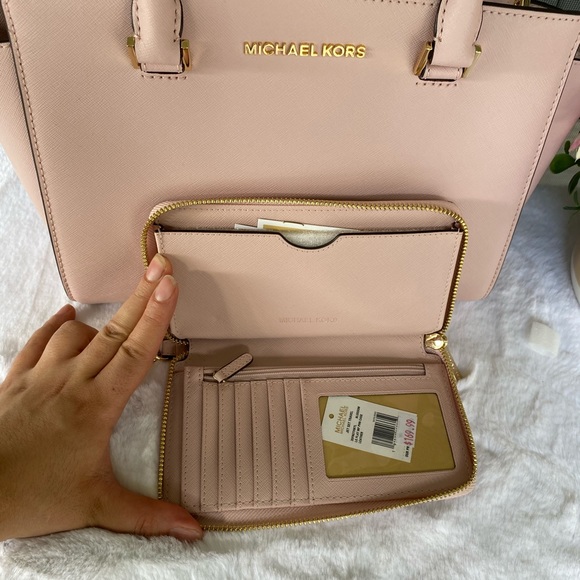 Michael Kors Selma satchel & wallet - Picture 6 of 6